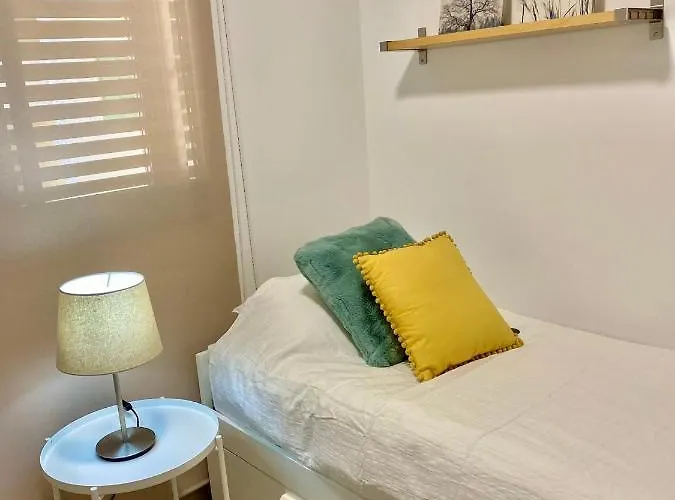 Olas En بلايا ديل إنغلز